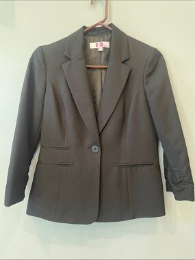 Black Single-Button Women's Blazer small